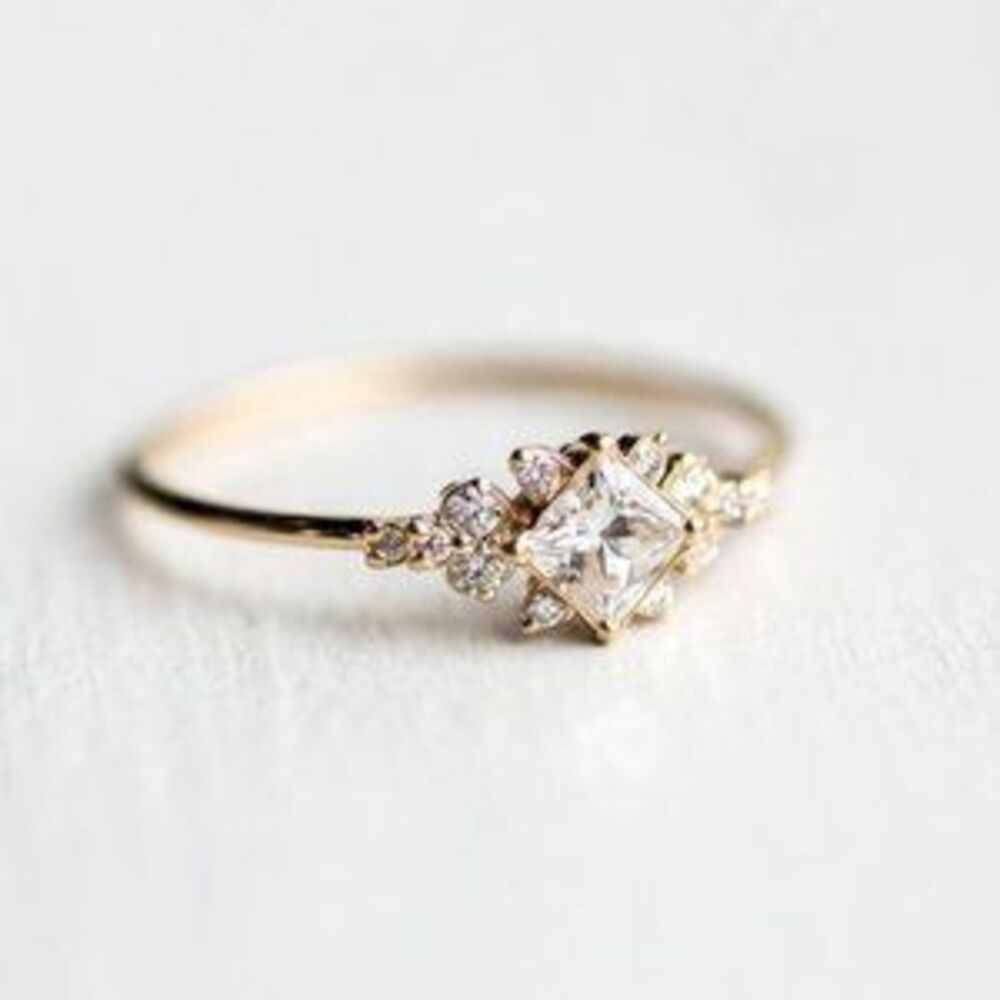 *NEW 18K Yellow Gold Diamond Princess Ring - Picture 2 of 6